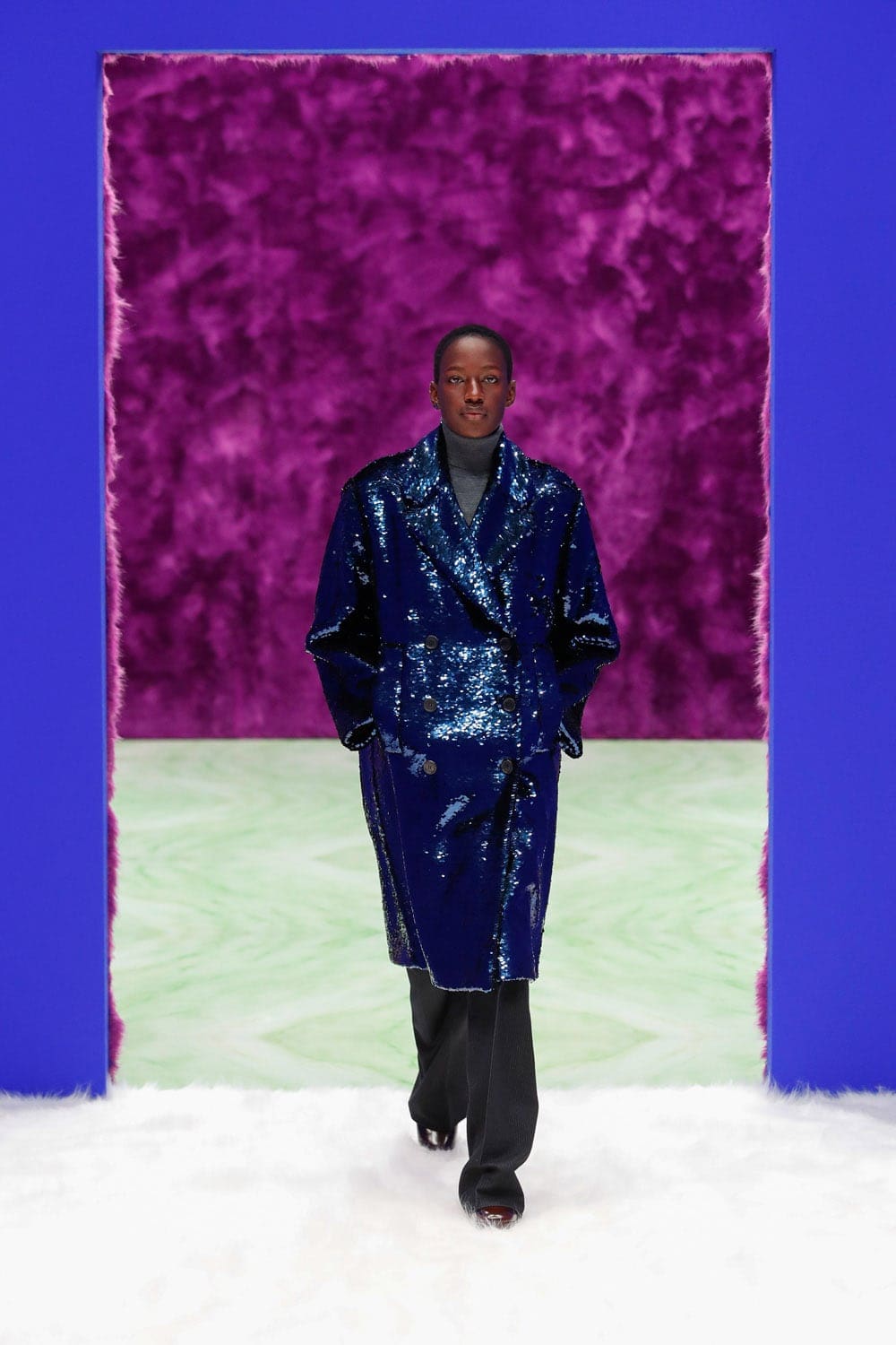 プラダ秋冬2021-2022によって RUNWAY マガジン