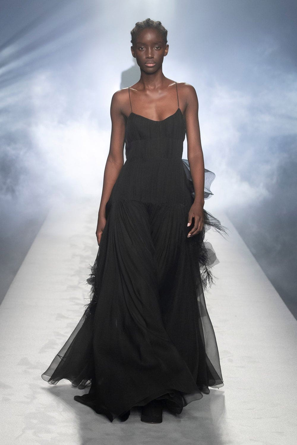 Alberta Ferretti outono-inverno 2021-2022 Milão por RUNWAY MAGAZINE