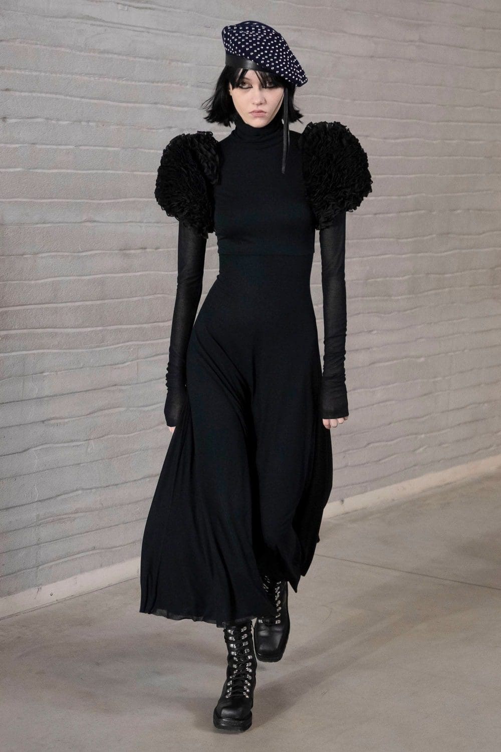 Philosophy di Lorenzo Serafini Fall Winter 2021-2022 Milan by RUNWAY MAGAZINE