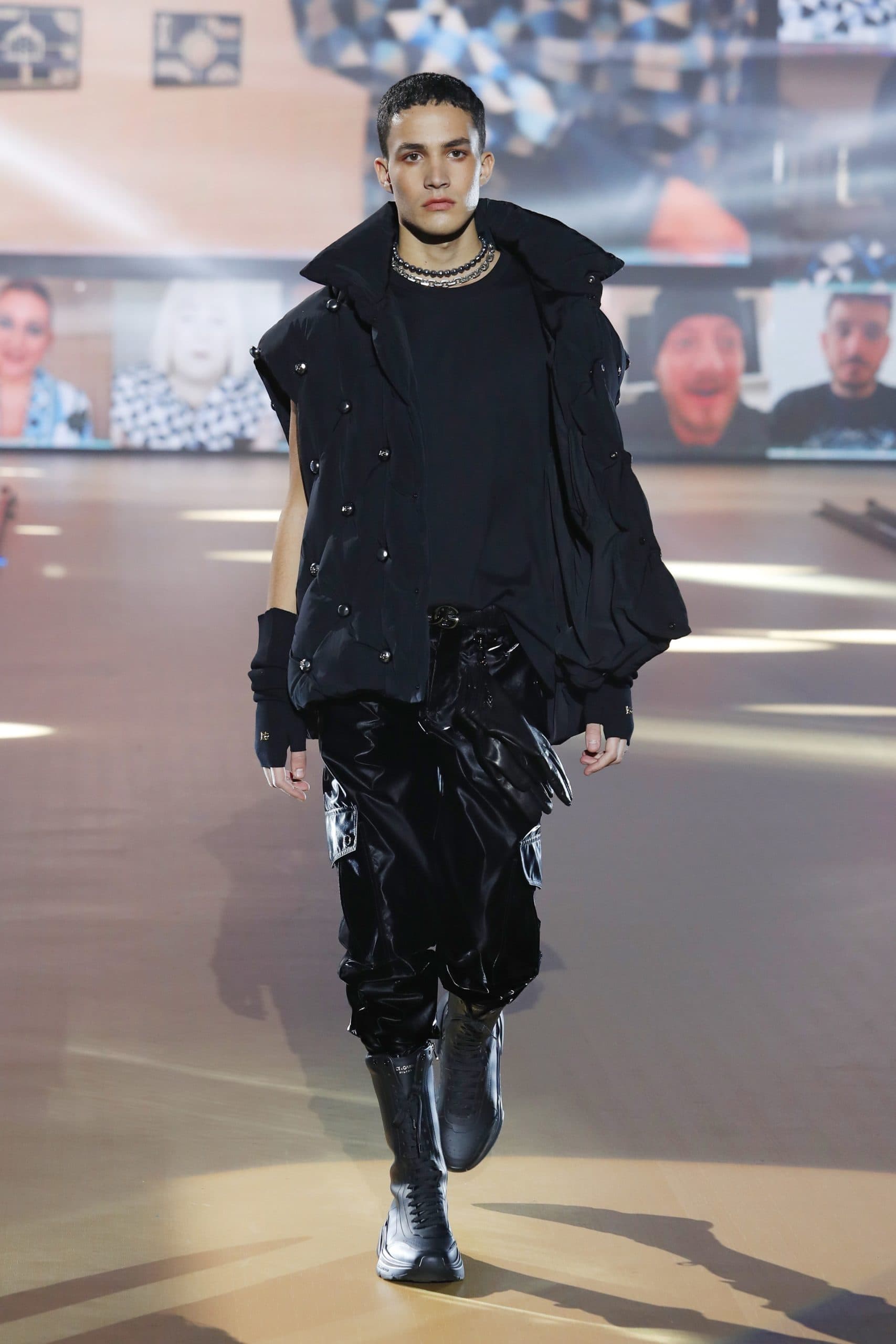 Dolce Gabbana Menswear Fall 2021-2022. Plagiarism checker by Eleonora de Gray - RUNWAY MAGAZINE