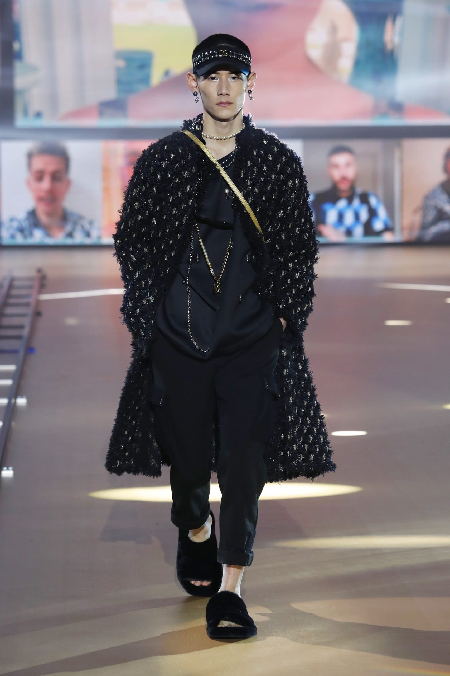 Dolce Gabbana Menswear Fall 2021-2022. Plagiarism checker by Eleonora de Gray - RUNWAY MAGAZINE