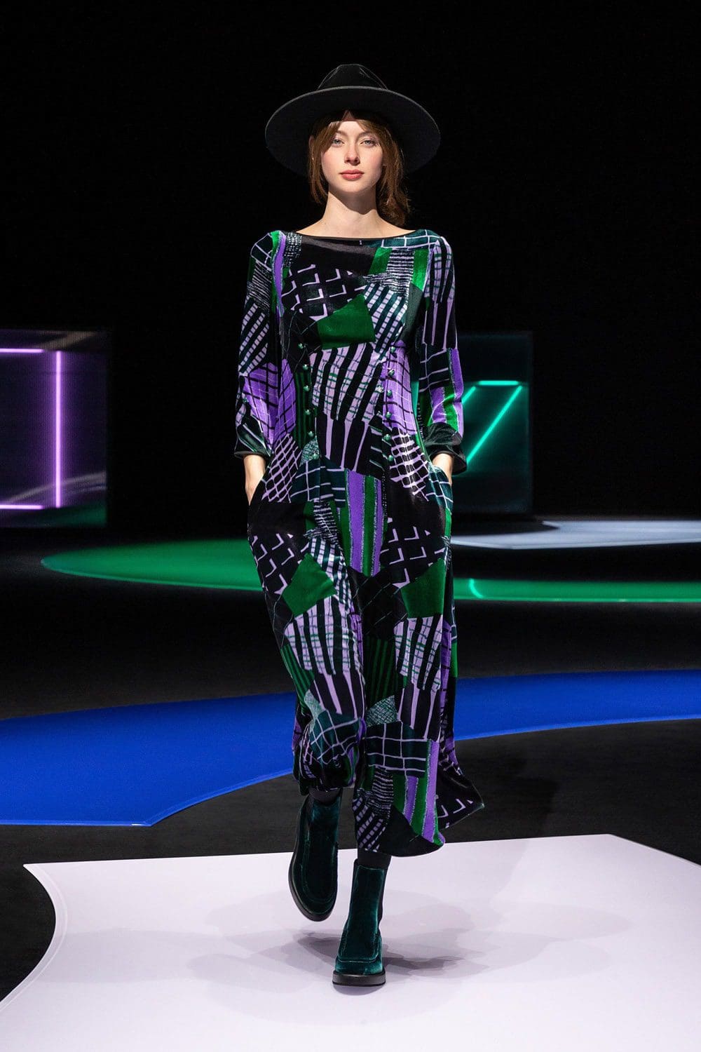 Emporio Armani Fall Winter 2021-2022 "In the mood for pop" by RUNWAY MAGAZINE