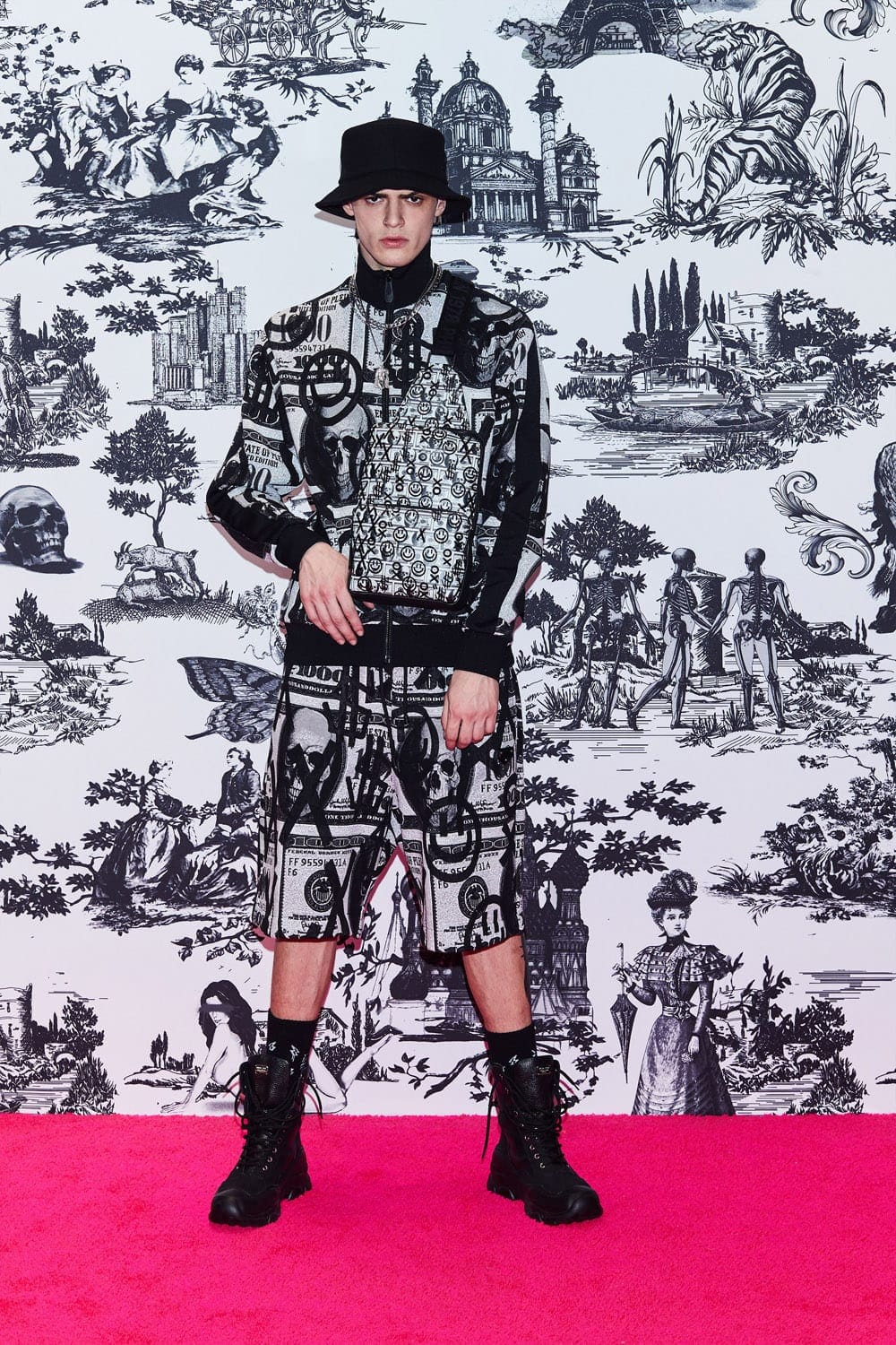Philipp Plein Fall Winter 2021-2022 by RUNWAY MAGAZINE