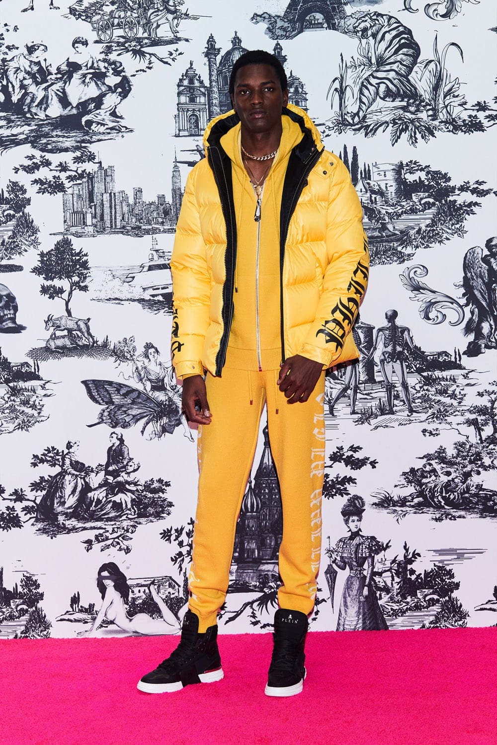 Philipp Plein Fall Winter 2021-2022 by RUNWAY MAGAZINE