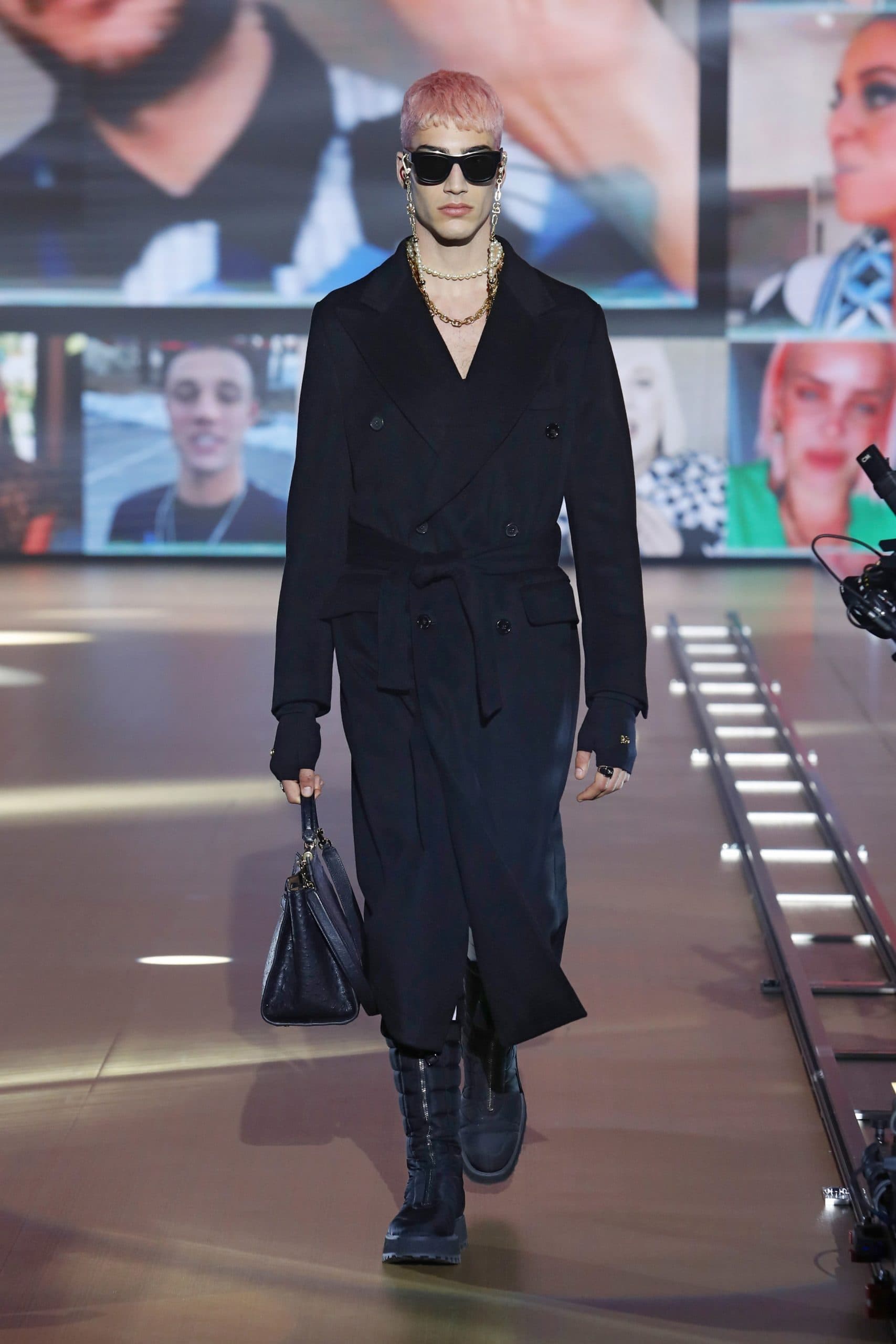 Dolce Gabbana Menswear Fall 2021-2022. Plagiarism checker by Eleonora de Gray - RUNWAY MAGAZINE