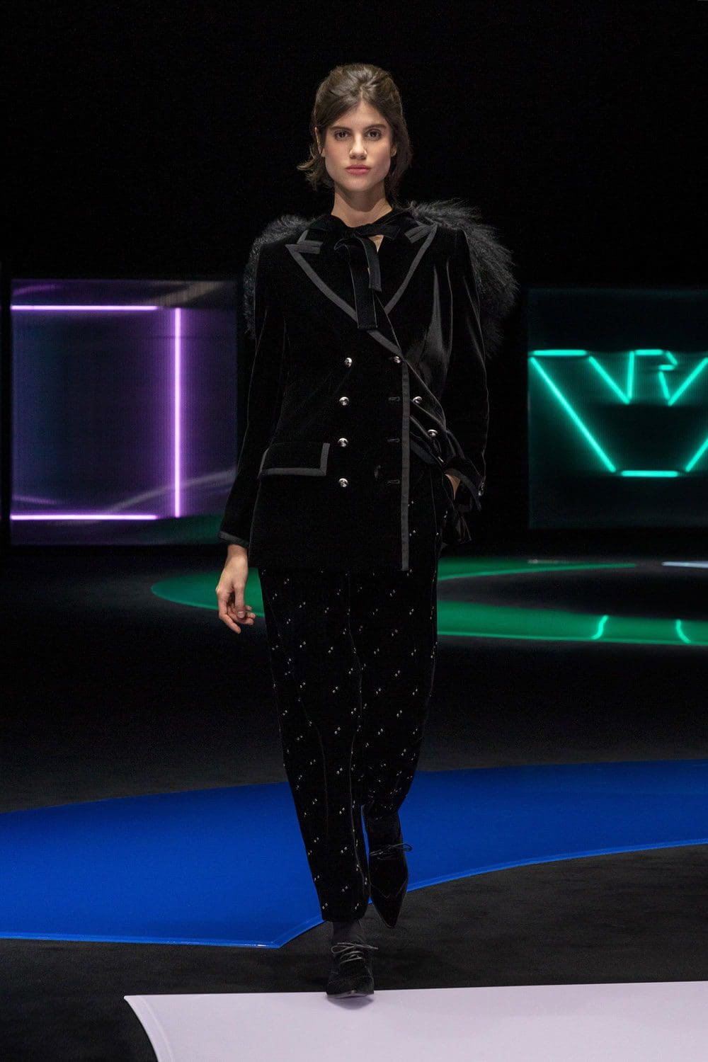 Emporio Armani Fall Winter 2021-2022 "In the mood for pop" by RUNWAY MAGAZINE