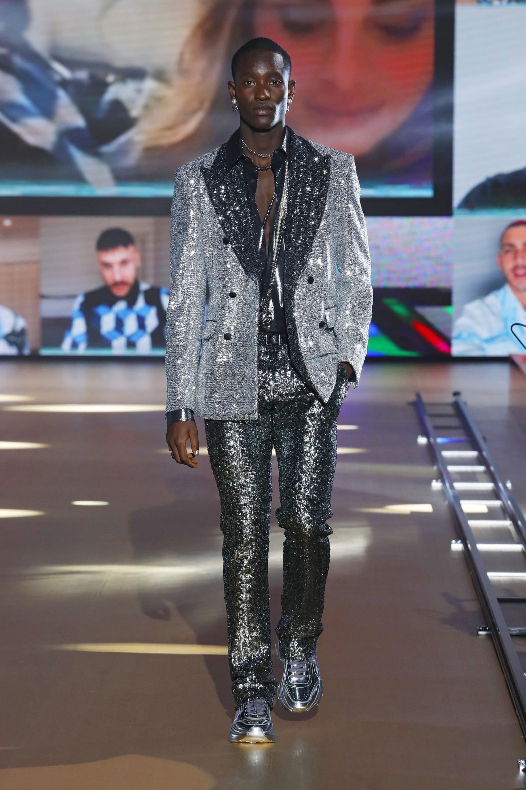 Dolce Gabbana Menswear Fall 2021-2022. Plagiarism checker by Eleonora de Gray - RUNWAY MAGAZINE