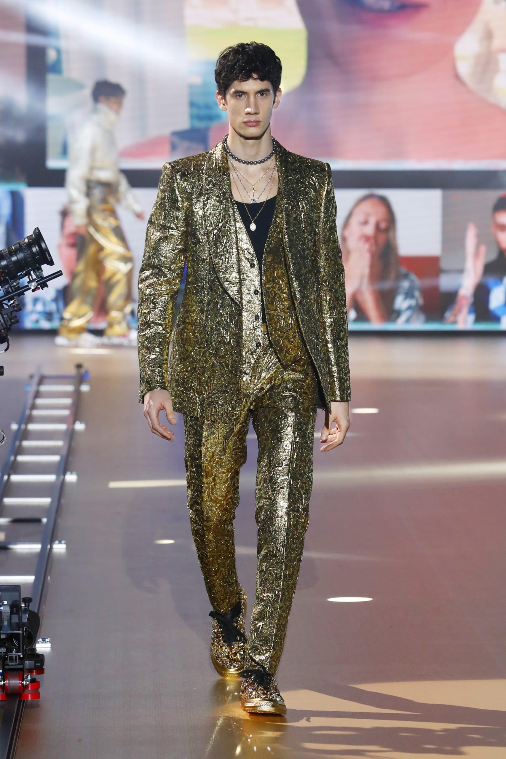 Dolce Gabbana Menswear Fall 2021-2022. Plagiarism checker by Eleonora de Gray - RUNWAY MAGAZINE