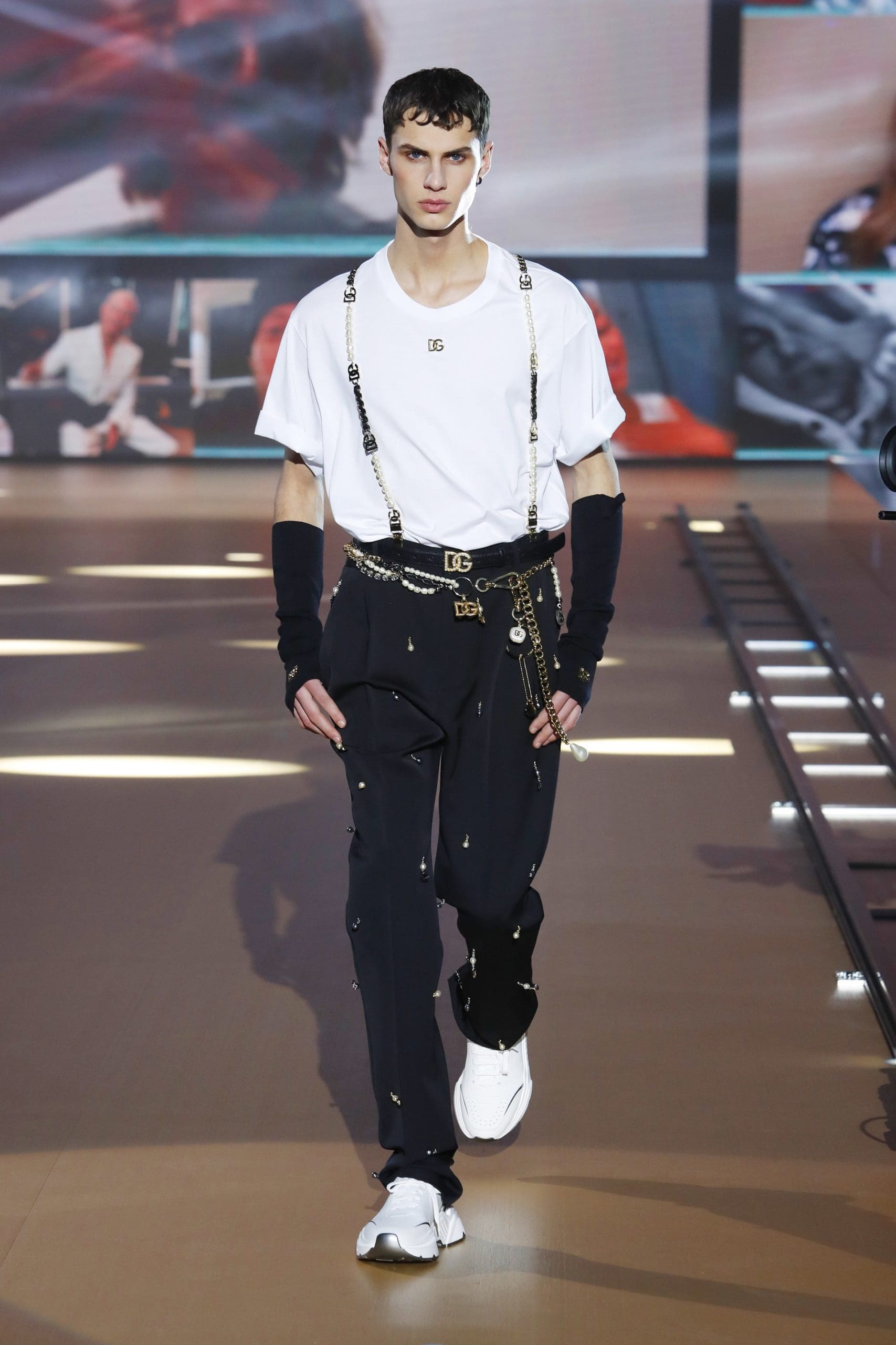 Dolce Gabbana Menswear Fall 2021-2022. Plagiarism checker by Eleonora de Gray - RUNWAY MAGAZINE