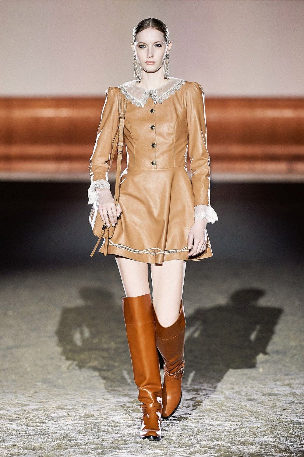 Elisabetta Franchi Automne Hiver 2021-2022 Milan par RUNWAY MAGAZINE
