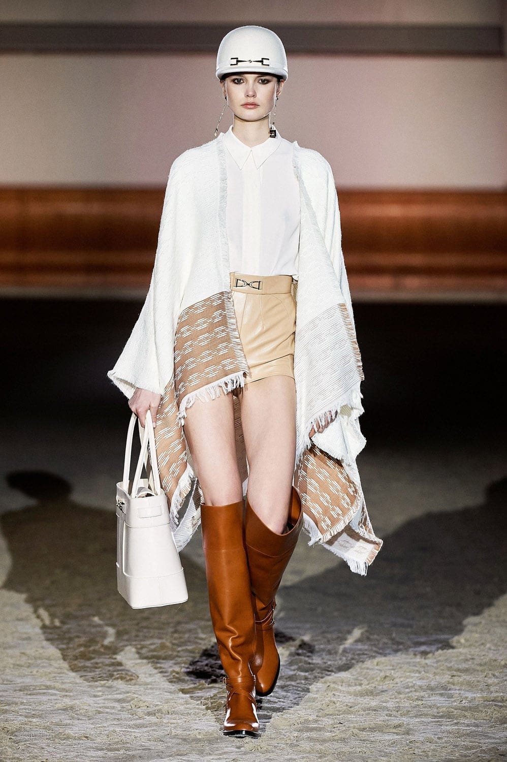Elisabetta Franchi Automne Hiver 2021-2022 Milan par RUNWAY MAGAZINE