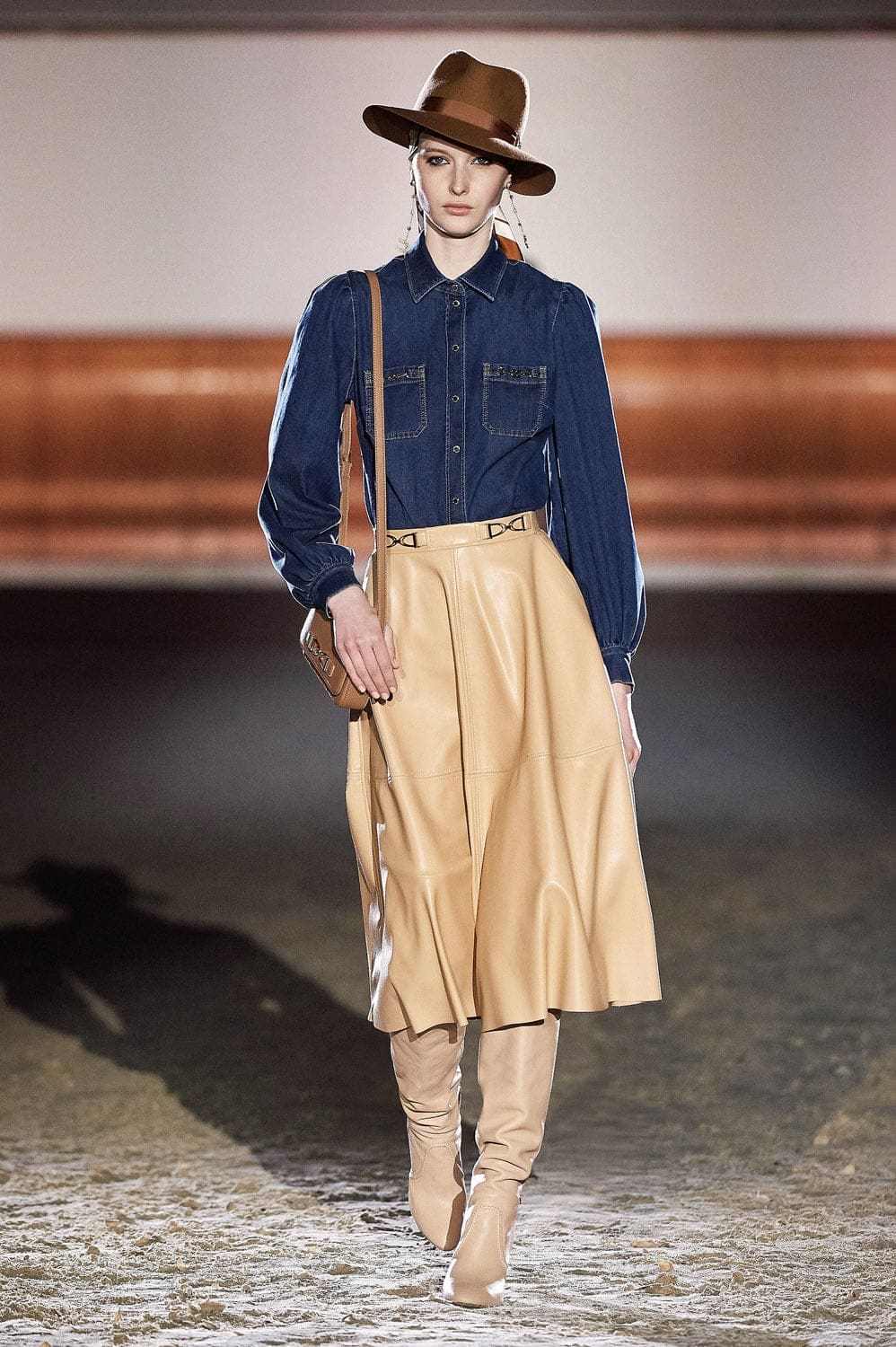 Elisabetta Franchi Automne Hiver 2021-2022 Milan par RUNWAY MAGAZINE