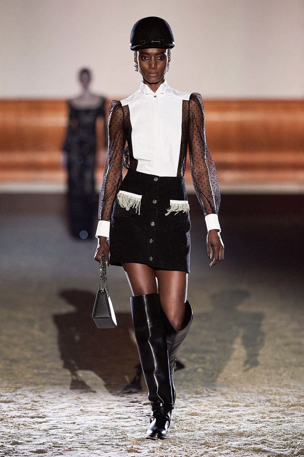 Elisabetta Franchi Automne Hiver 2021-2022 Milan par RUNWAY MAGAZINE