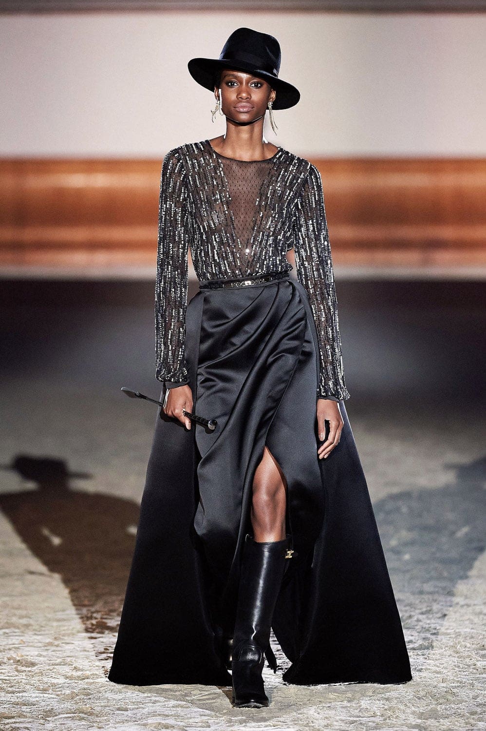 Elisabetta Franchi Automne Hiver 2021-2022 Milan par RUNWAY MAGAZINE
