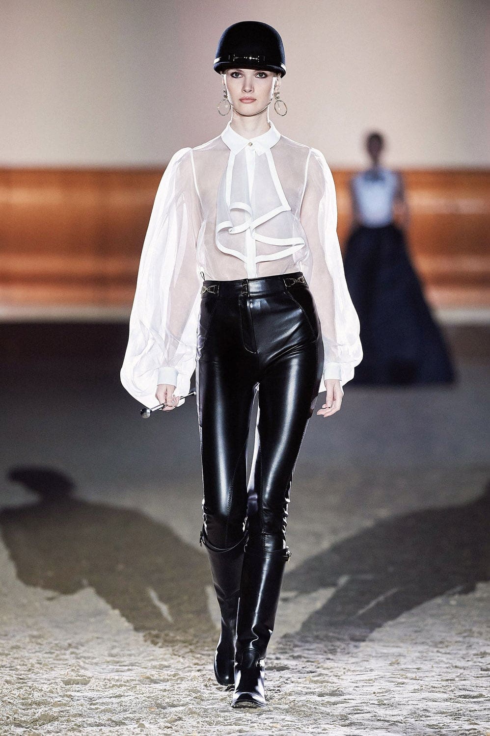 Elisabetta Franchi Automne Hiver 2021-2022 Milan par RUNWAY MAGAZINE