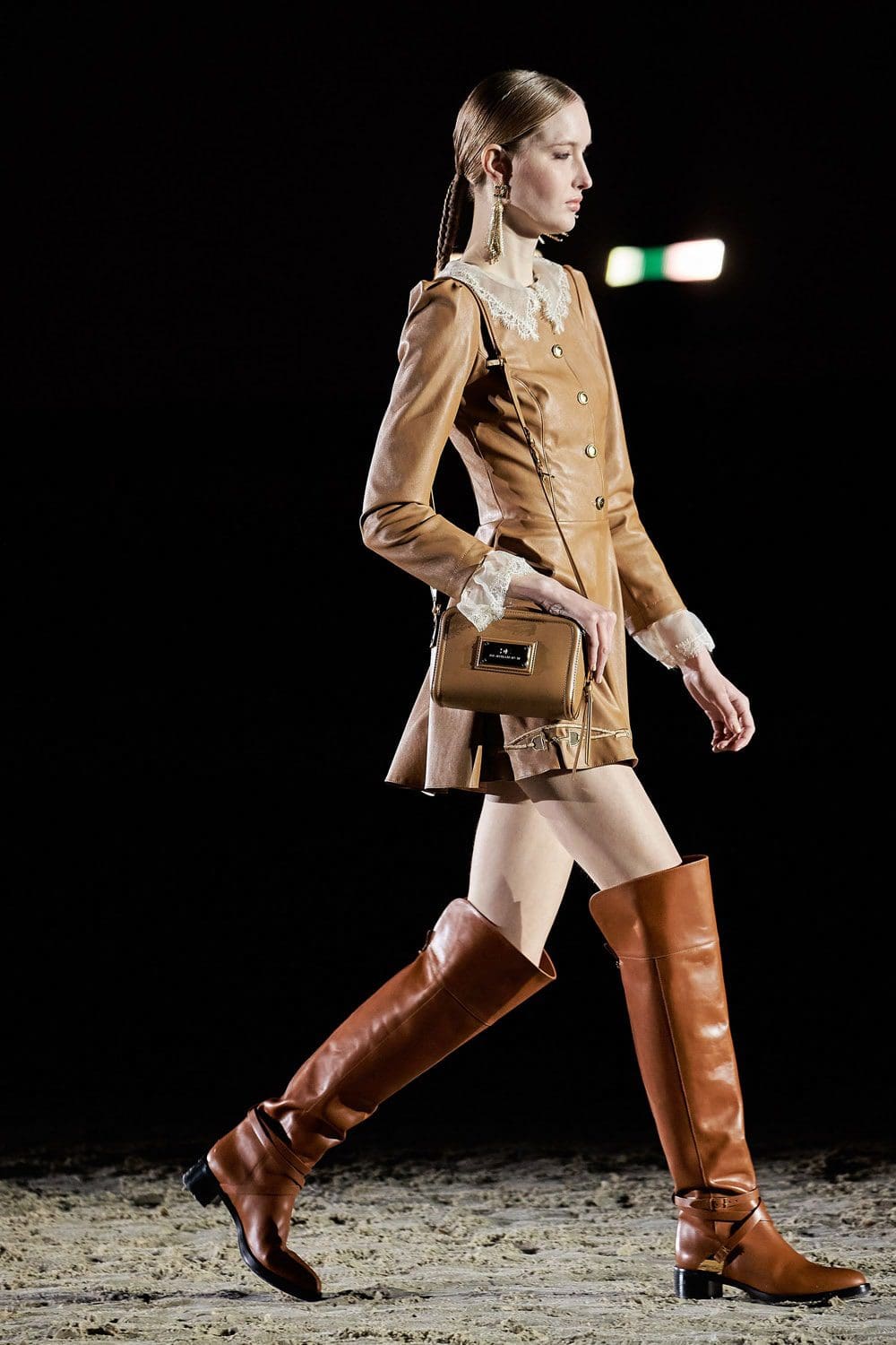 Elisabetta Franchi Automne Hiver 2021-2022 Milan par RUNWAY MAGAZINE