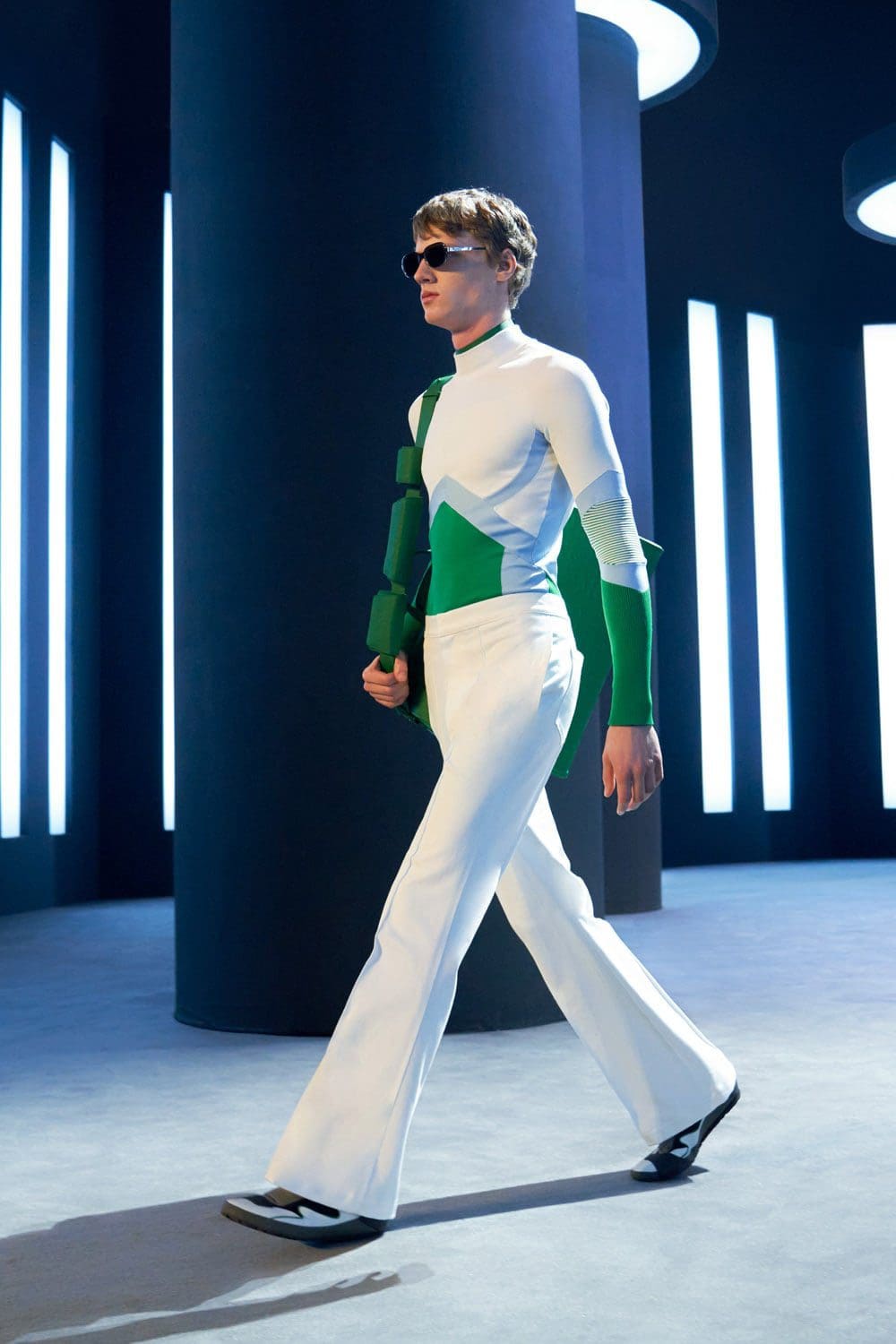 サルヴァトーレフェラガモ2021年から2022年秋冬ミラノ RUNWAY マガジン