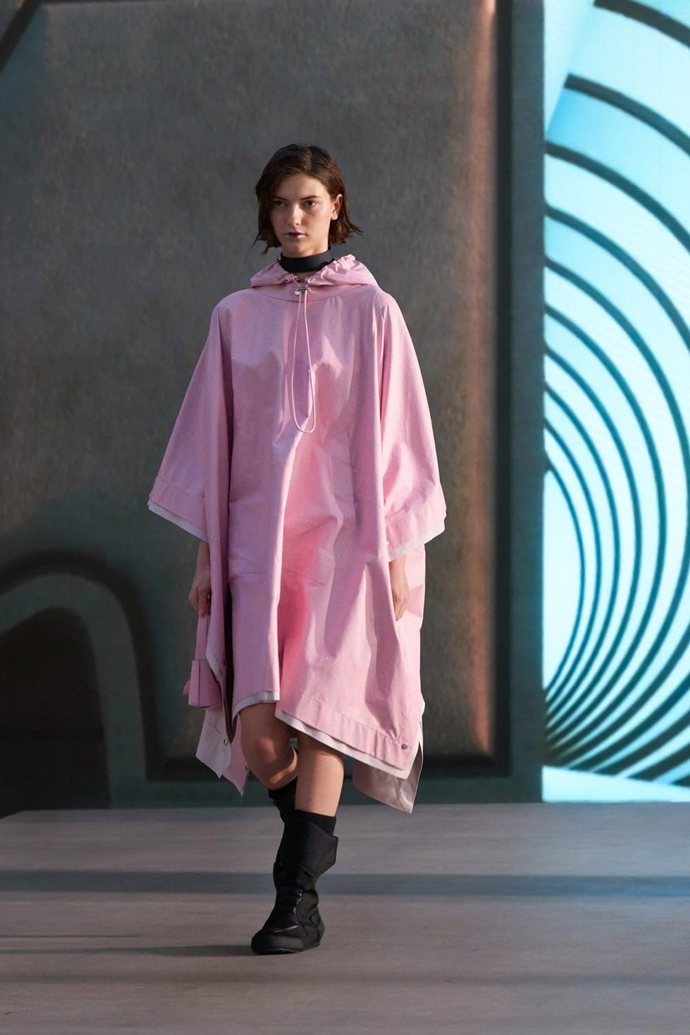 サルヴァトーレフェラガモ2021年から2022年秋冬ミラノ RUNWAY マガジン