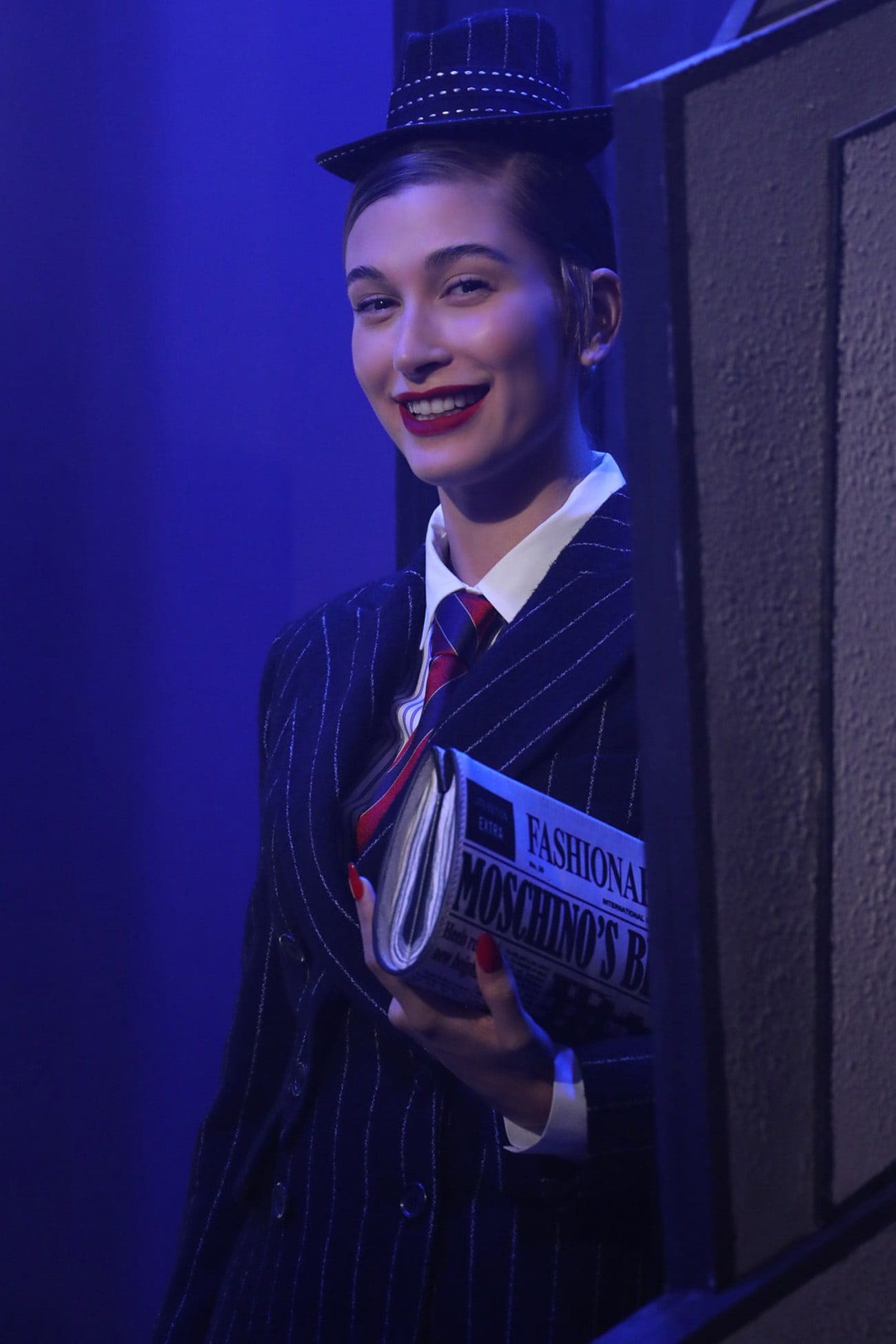 舞台裏モスキーノ秋2021年-2022年 RUNWAY マガジン