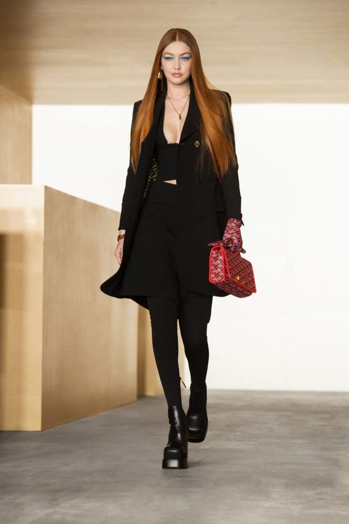 Versace Fall Winter 2021-2022 Paris by RUNWAY MAGAZINE