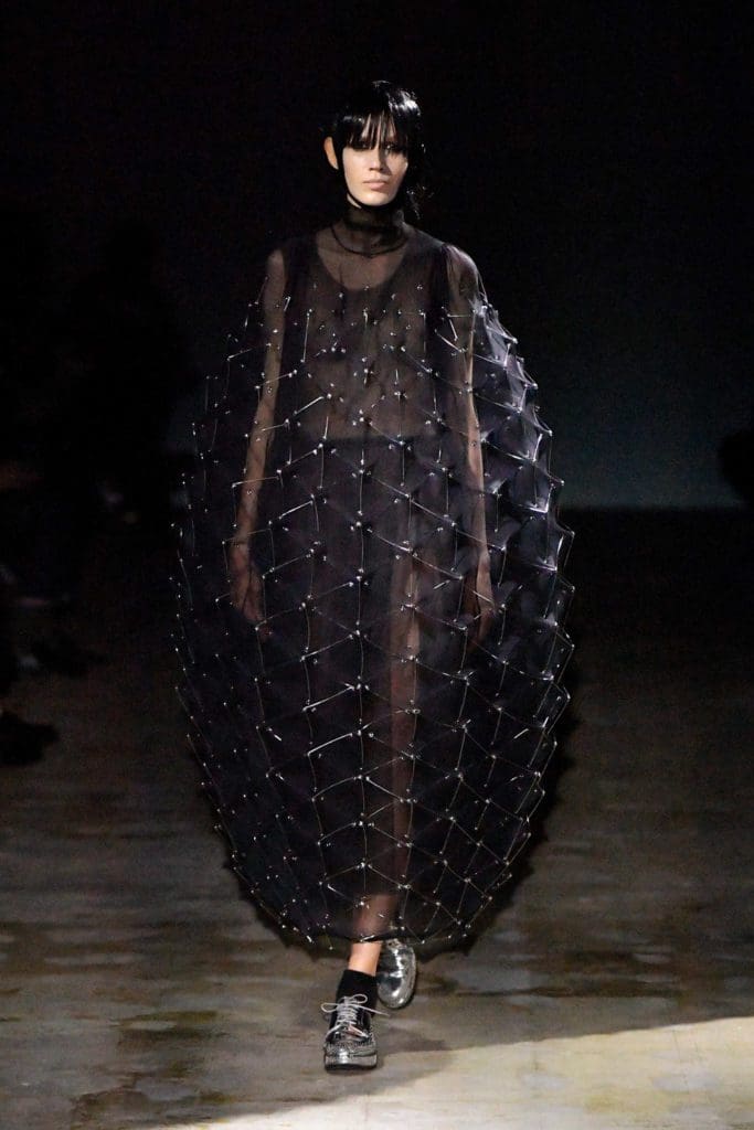 Noir Kei Ninomiya Fall Winter 2021-2022 by RUNWAY MAGAZINE