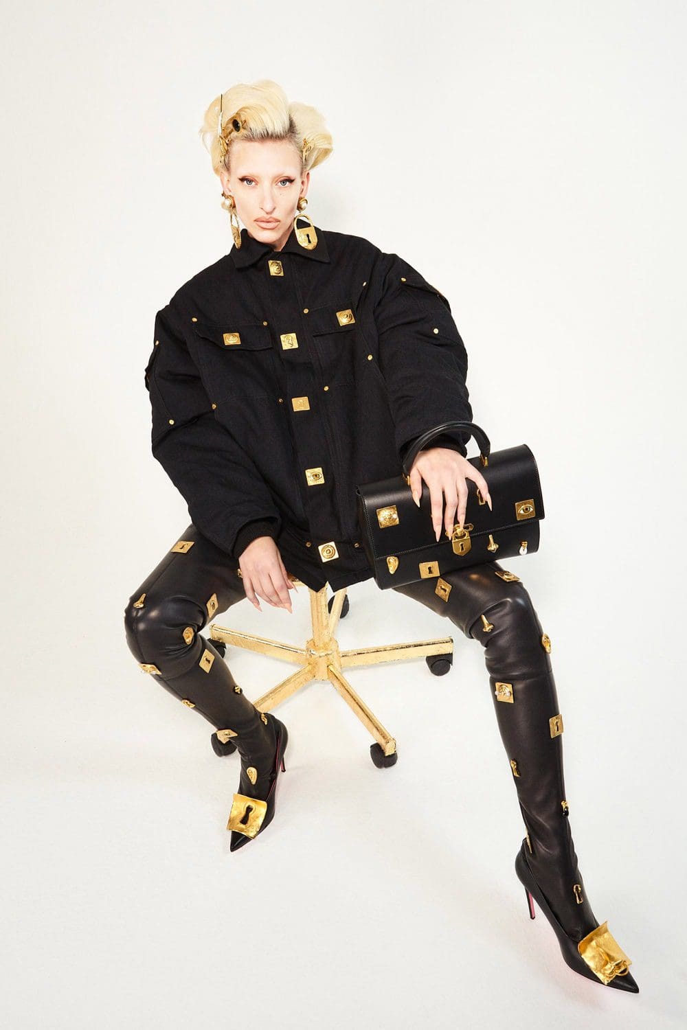Schiaparelli Herbst Winter 2021-2022 von RUNWAY MAGAZIN