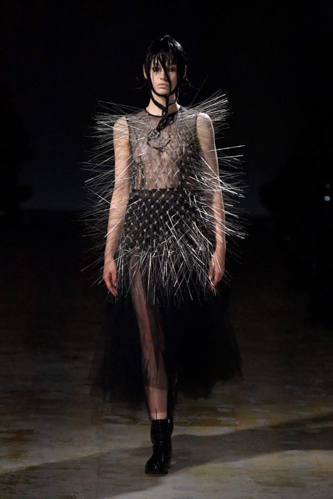 Noir Kei Ninomiya Fall Winter 2021-2022 by RUNWAY MAGAZINE