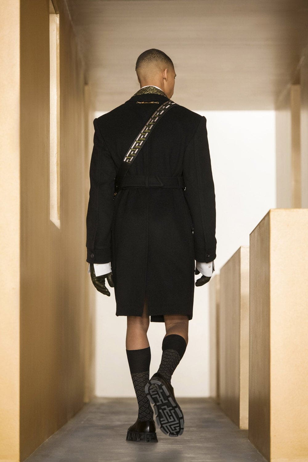 Versace Fall Winter 2021-2022 Paris by RUNWAY MAGAZINE