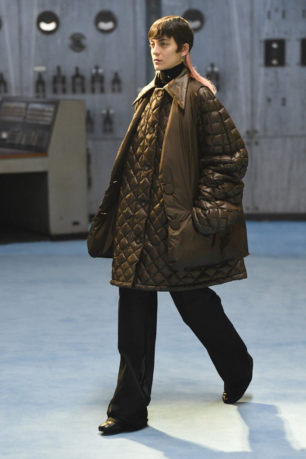 Raf Simons Automne Hiver 2021-2022 Milan by RUNWAY MAGAZINE