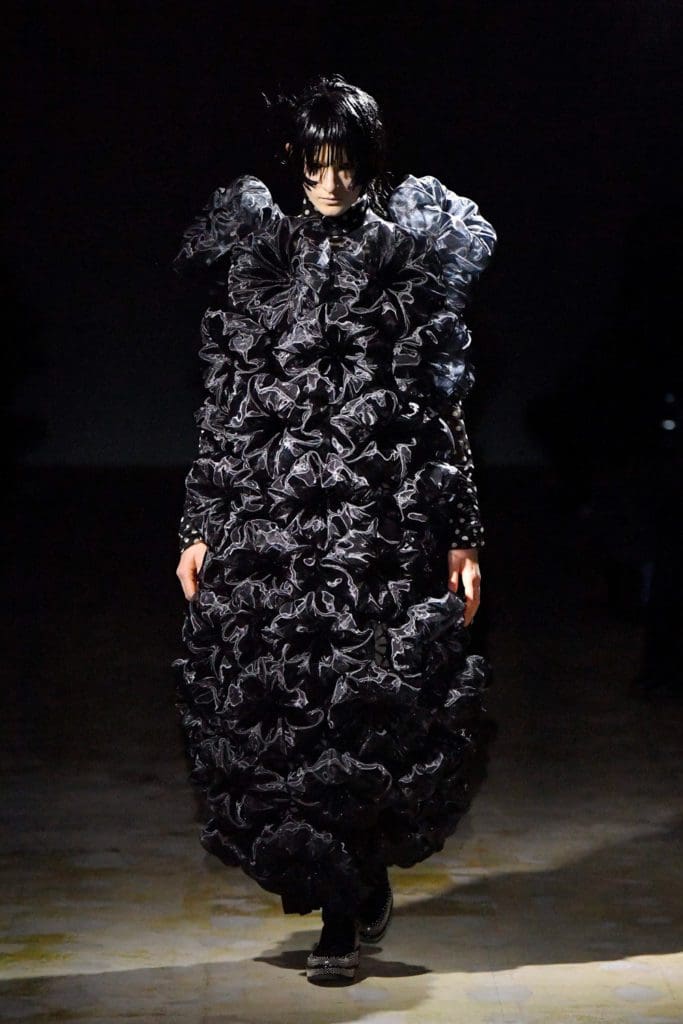 Noir Kei Ninomiya Fall Winter 2021-2022 by RUNWAY MAGAZINE