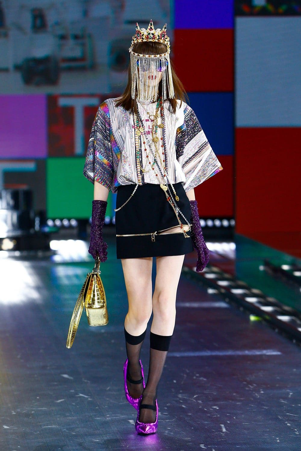 Dolce Gabbana Automne Hiver 2021-2022 par RUNWAY MAGAZINE