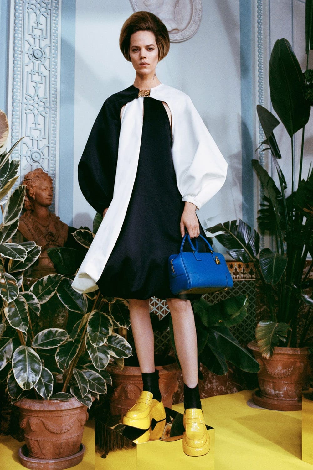 Loewe Otoño Invierno 2021-2022 París por RUNWAY REVISTA