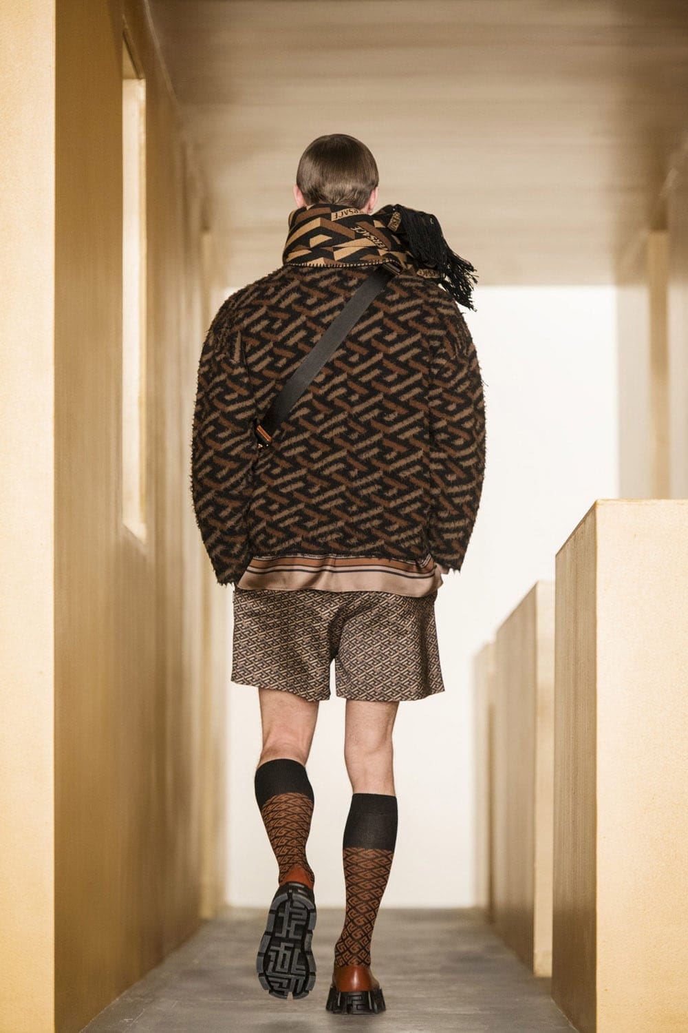 Versace Fall Winter 2021-2022 Paris by RUNWAY MAGAZINE