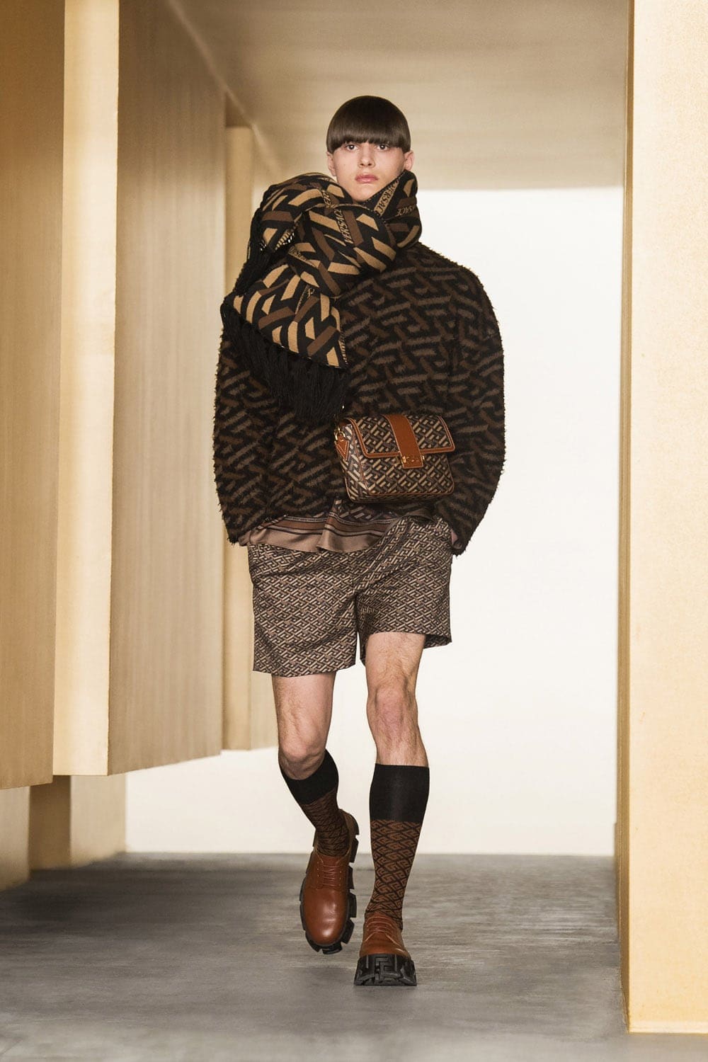 Versace Fall Winter 2021-2022 Paris by RUNWAY MAGAZINE