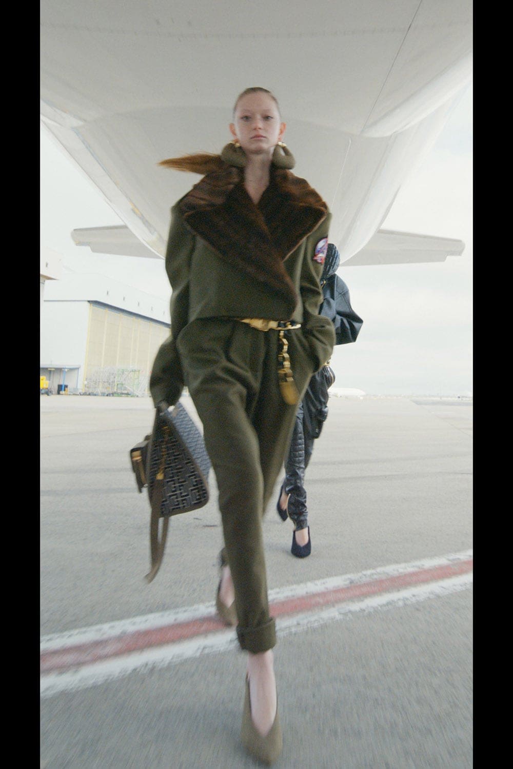Balmain秋季2021-2022通过 RUNWAY 杂志