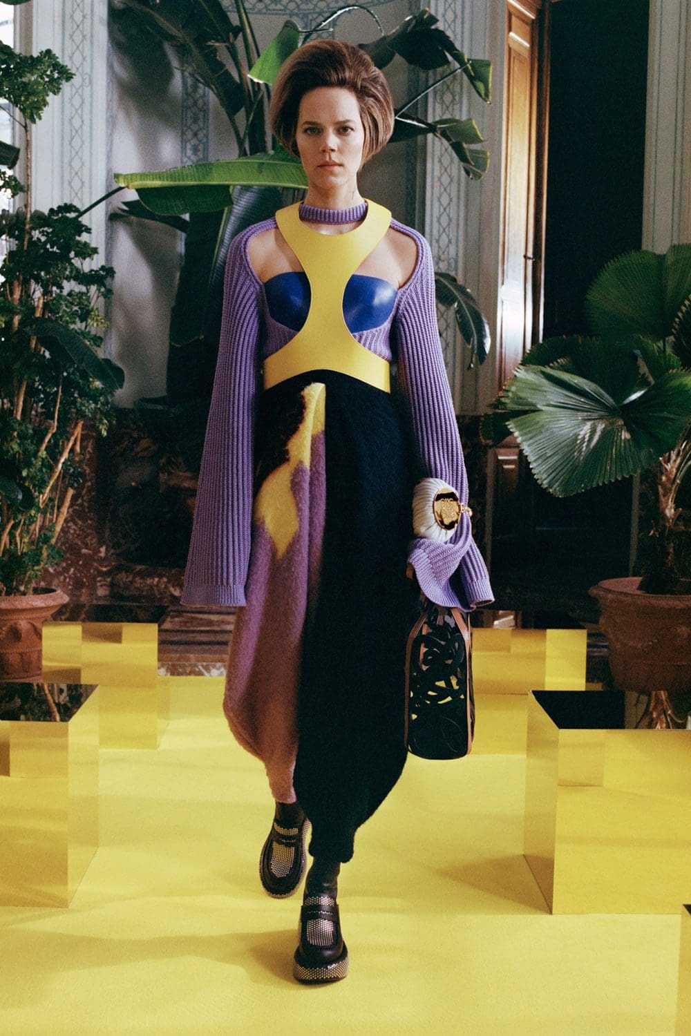 Loewe Otoño Invierno 2021-2022 París por RUNWAY REVISTA