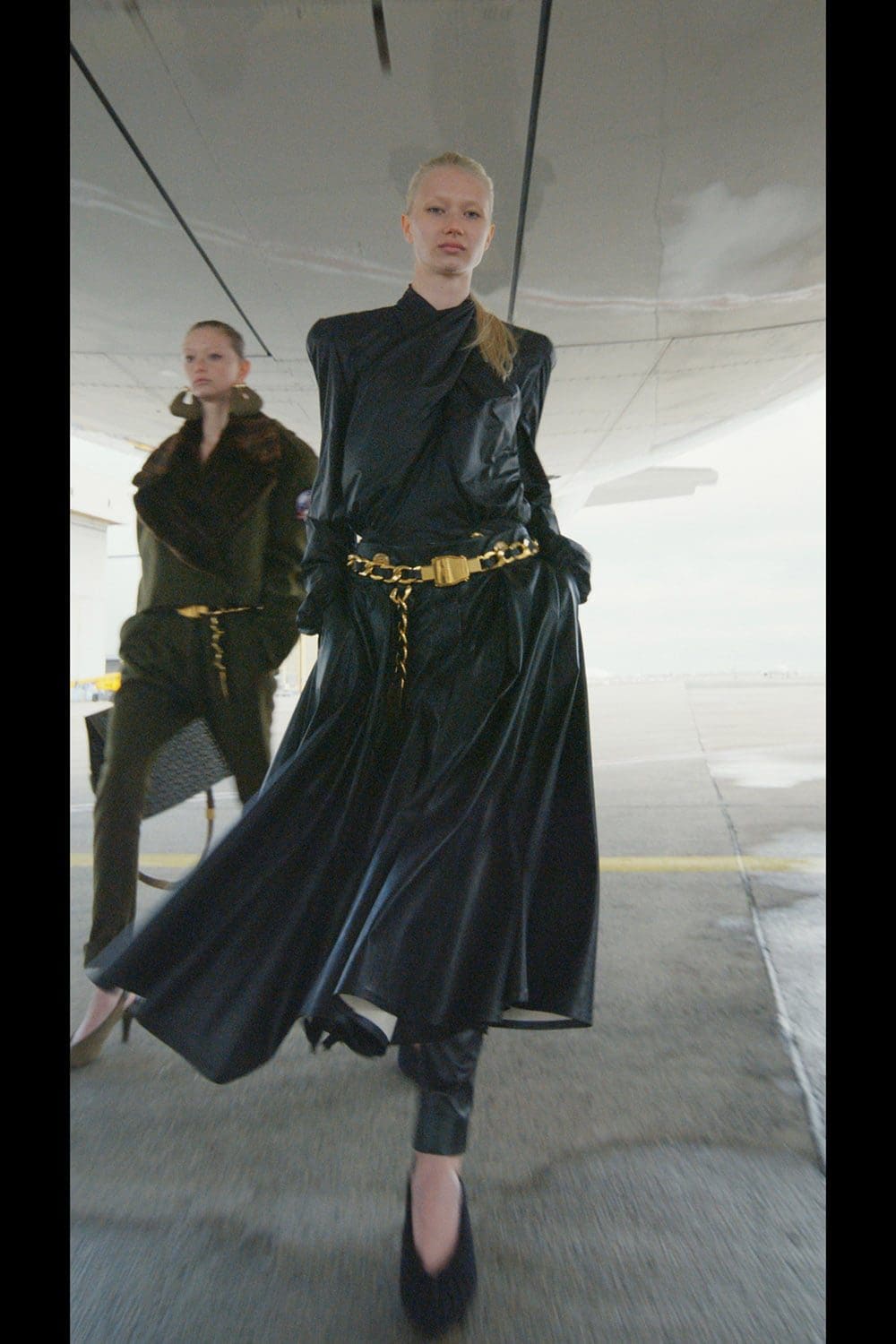 Balmain秋季2021-2022通过 RUNWAY 杂志