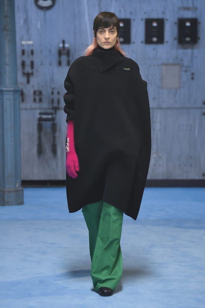Raf Simons Fall Winter 2021-2022 Milan by RUNWAY MAGAZINE