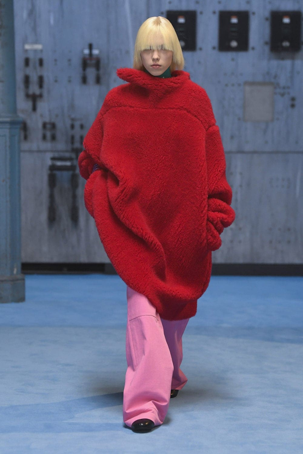 Raf Simons Automne Hiver 2021-2022 Milan by RUNWAY MAGAZINE