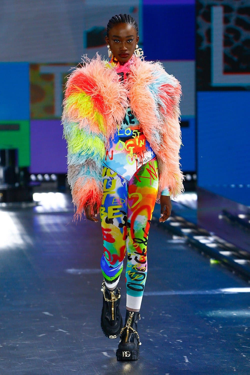 Dolce Gabbana Automne Hiver 2021-2022 par RUNWAY MAGAZINE