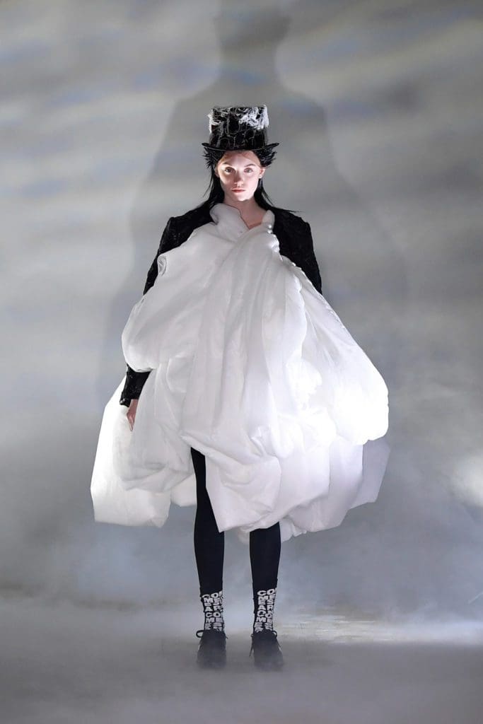 Comme des Garçons Fall Winter 2021-2022 by RUNWAY MAGAZINE