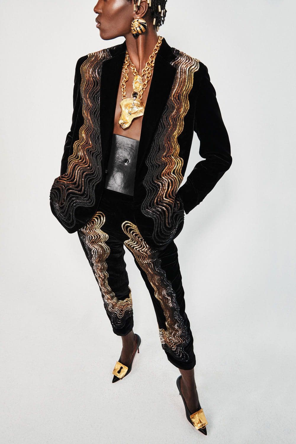 Schiaparelli Herbst Winter 2021-2022 von RUNWAY MAGAZIN