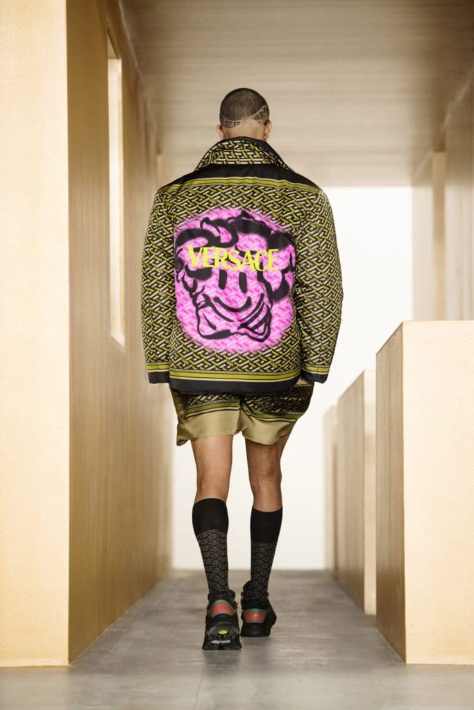 Versace Fall Winter 2021-2022 Paris by RUNWAY MAGAZINE