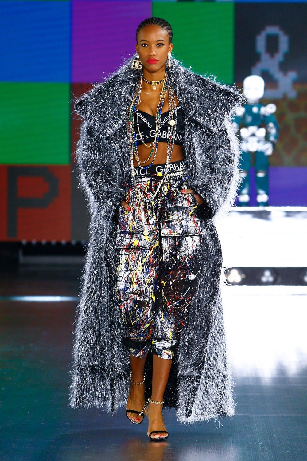 Dolce Gabbana Automne Hiver 2021-2022 par RUNWAY MAGAZINE