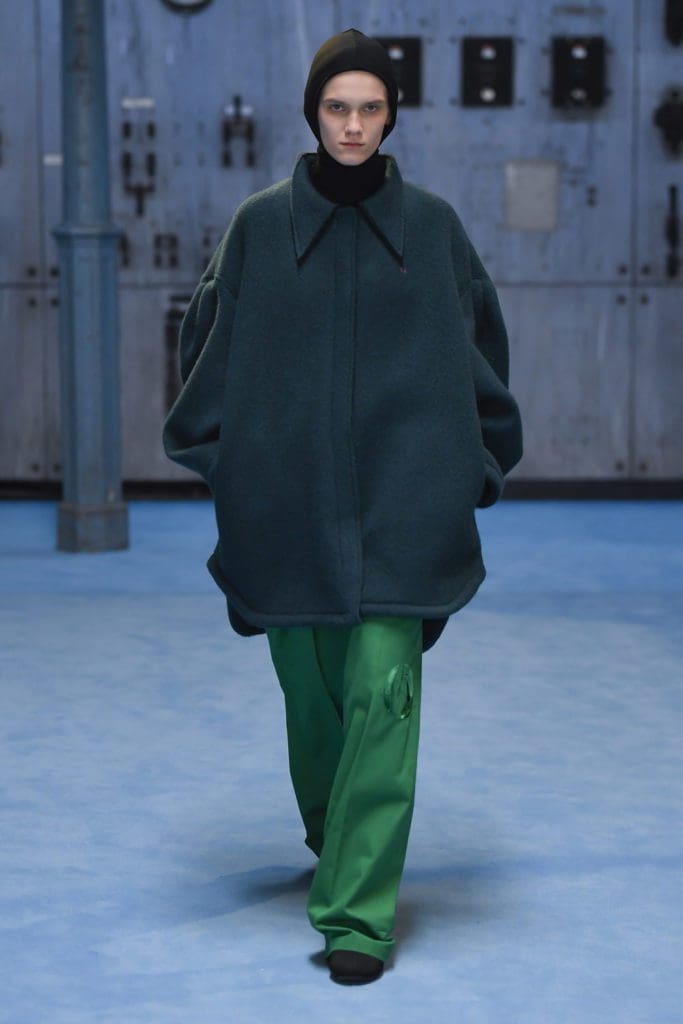 Raf Simons Fall Winter 2021-2022 Milan by RUNWAY MAGAZINE