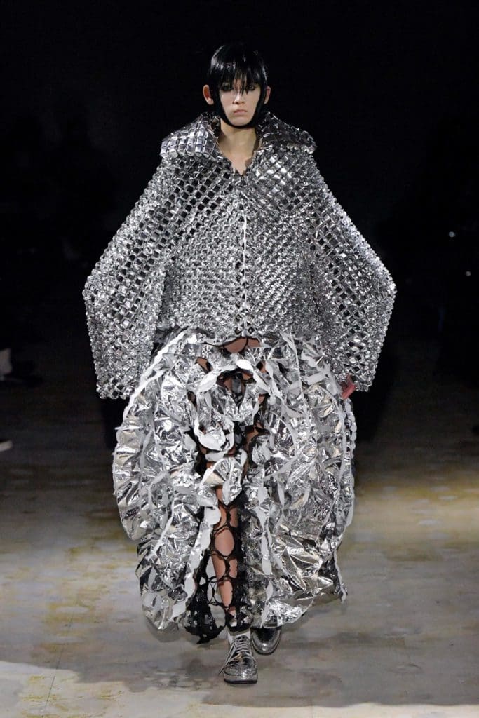 Noir Kei Ninomiya Fall Winter 2021-2022 by RUNWAY MAGAZINE