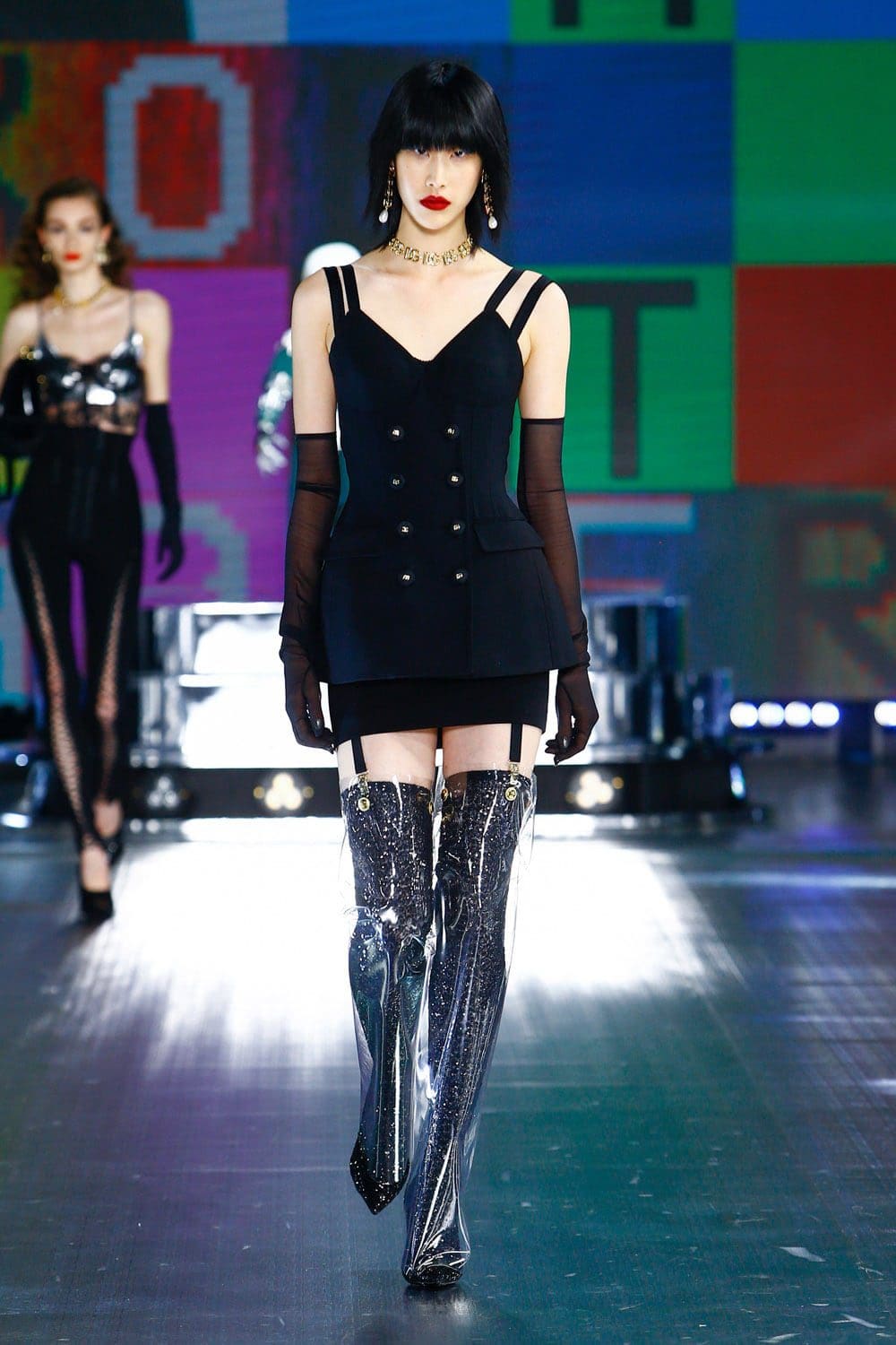 Dolce Gabbana Automne Hiver 2021-2022 par RUNWAY MAGAZINE