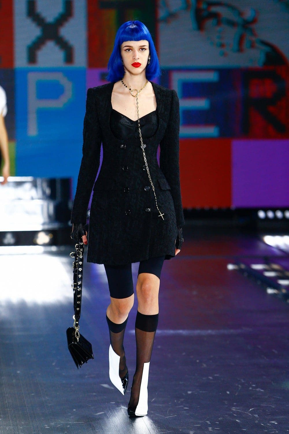 Dolce Gabbana Automne Hiver 2021-2022 par RUNWAY MAGAZINE