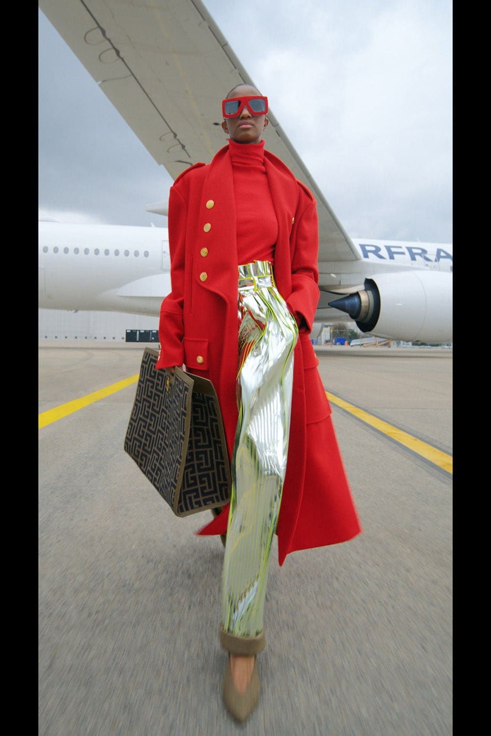 Balmain秋季2021-2022通过 RUNWAY 杂志