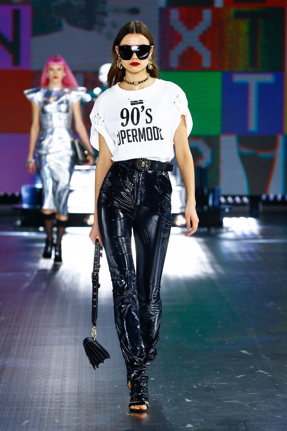 Dolce Gabbana Automne Hiver 2021-2022 par RUNWAY MAGAZINE